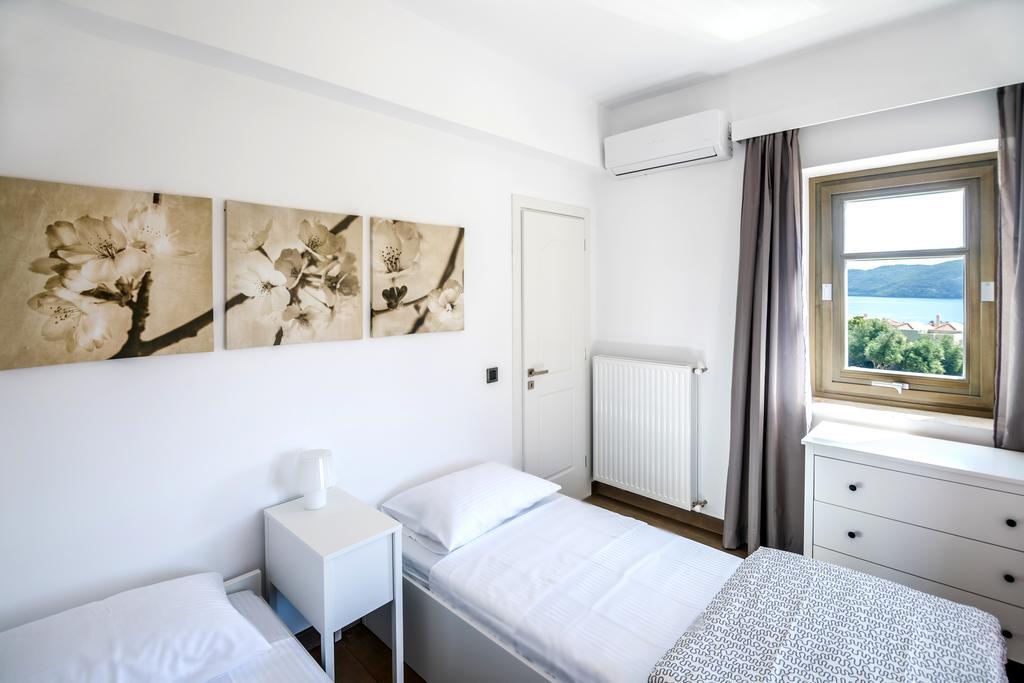 White Villas Karavomylos Exterior foto
